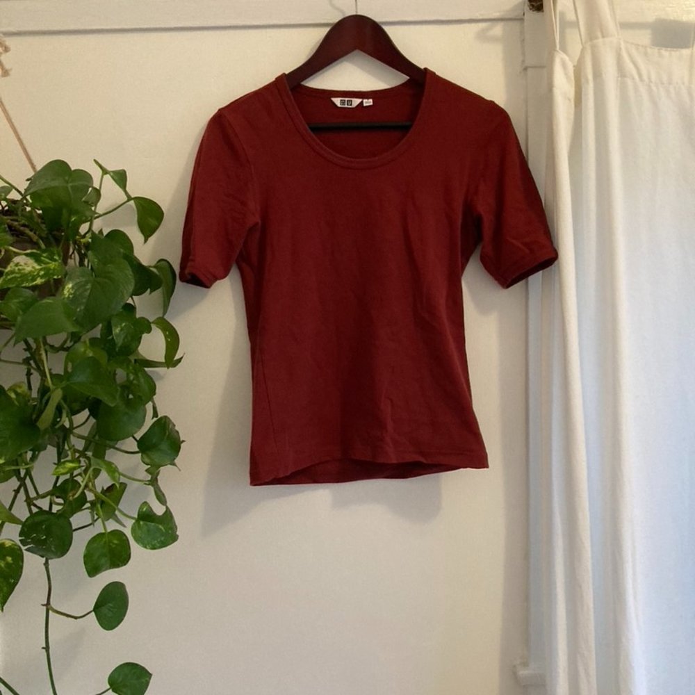Uniqlo Red Short Sleeve
